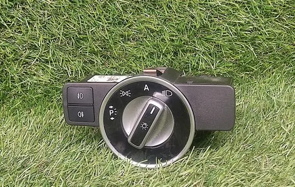 Mercedes-Benz E W212 Light switch A2129057100