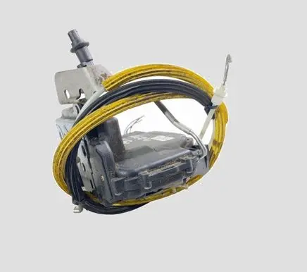Audi A6 S6 C5 4B Rear door lock 4B0839015G