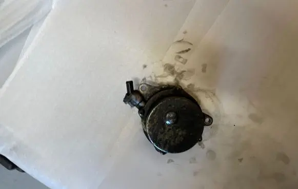 BMW 5 E60 E61 Vacuum pump 779123204