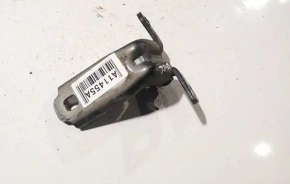 Opel Astra J Rear door lower hinge