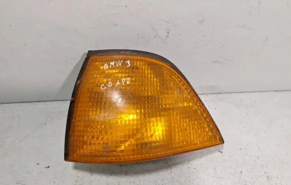 BMW 3 E36 Front indicator light ULO3226 1393277