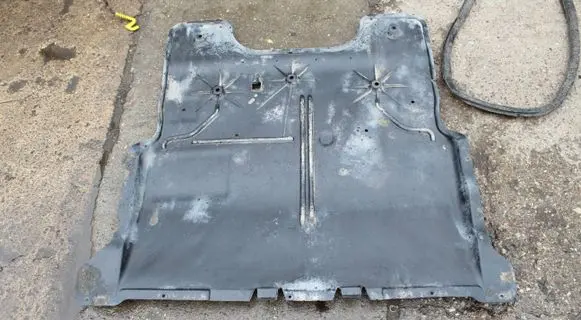 Volkswagen T-Cross Engine splash shield/under tray 2Q0825236E 2Q0825236F