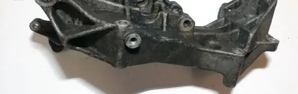 Audi A4 S4 B5 8D Engine mounting bracket 058145523