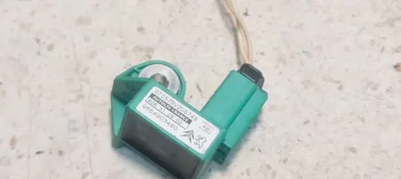 Citroen C4 I Picasso Airbag deployment crash/impact sensor 9654903480 97057BV205748 606310900