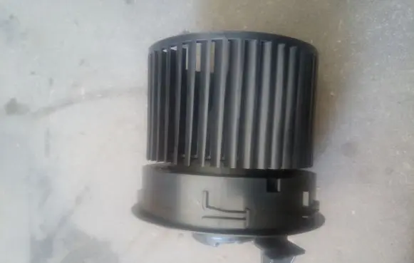 Nissan Leaf I (ZE0) Heater fan/blower T1011857J