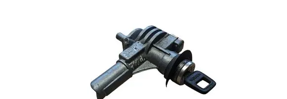 Volvo 740 Ignition lock 1329987 6819217