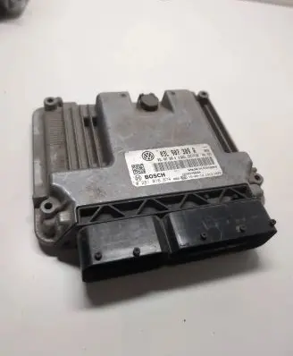 Volkswagen Caddy Engine control unit/module 03L907309R 0281016674