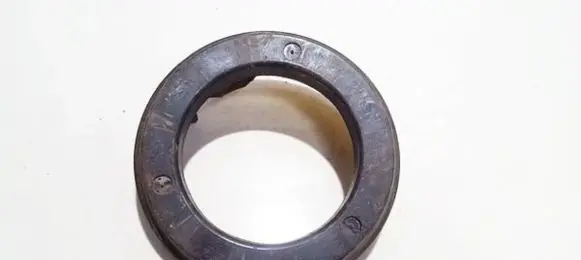 Renault Megane II Coil spring mount 