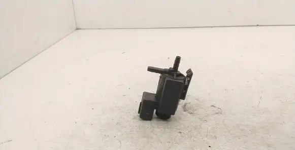 BMW 5 E60 E61 Turbo solenoid valve 72234100 1742712 04T170