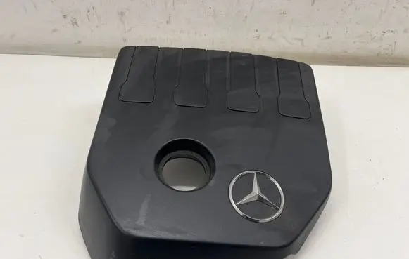 Mercedes-Benz CLA C118 X118 Engine cover (trim) A2820101000