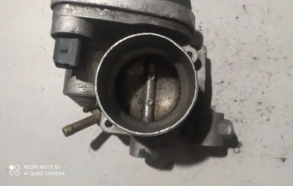 Volkswagen PASSAT B5 Throttle valve 06B133062L