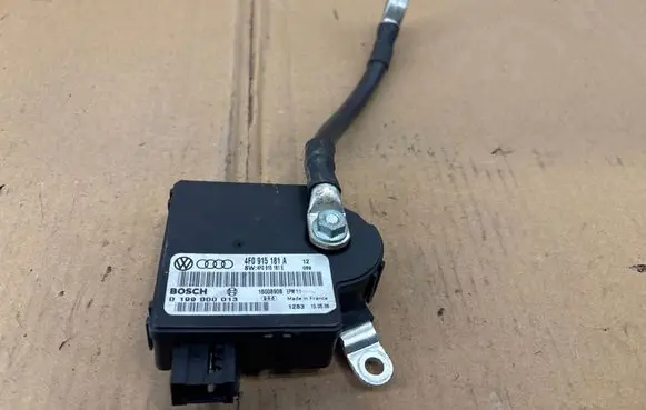Audi Q7 4L Power management control unit 4F0915181A 4F0910181E 0199000013