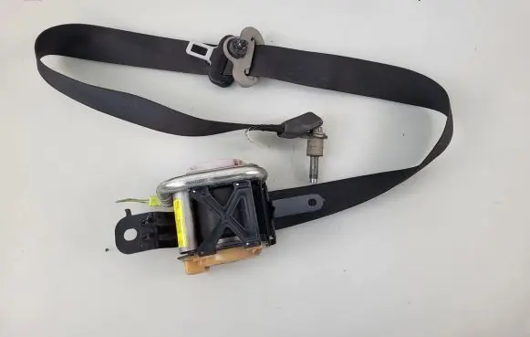 Nissan Pathfinder R51 Front seatbelt 868844X01B