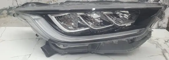 Toyota Yaris XP210 Headlight/headlamp 90013783 K08L