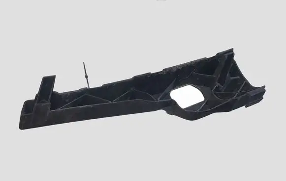Ford Focus Front bumper mounting bracket 4M5117E856AC