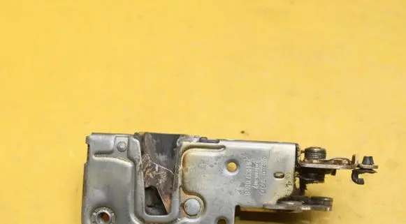 Volkswagen Multivan T4 Front door lock