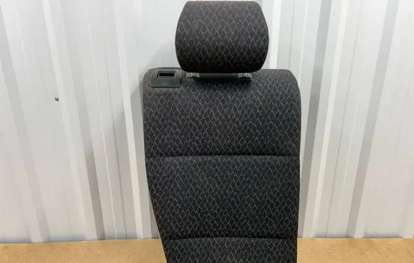 BMW 3 E46 Rear seat 52207027821 7027821 52207027581