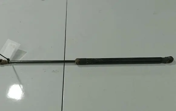 Volkswagen Polo IV 9N3 Tailgate/trunk strut/damper 