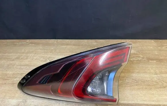 Toyota C-HR I Rear/tail lights 10112017 81550F4030 81550-F4030-00