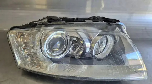 Audi A8 S8 D3 4E Headlight/headlamp 4E0941004BR