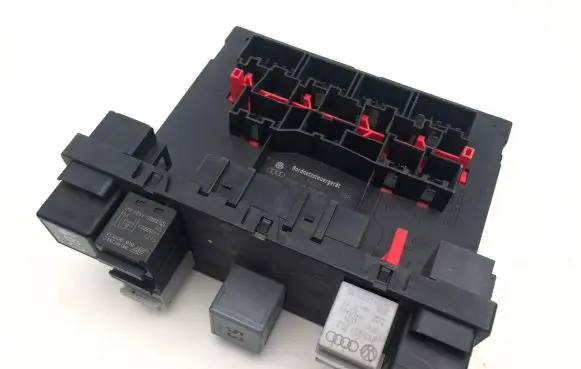 Volkswagen PASSAT B6 Comfort/convenience module 3C0937049J