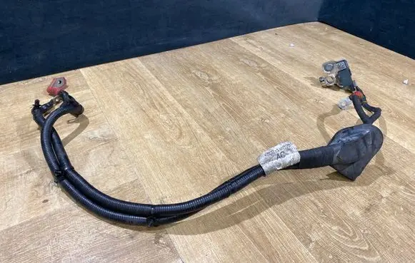 Positive cable (battery)