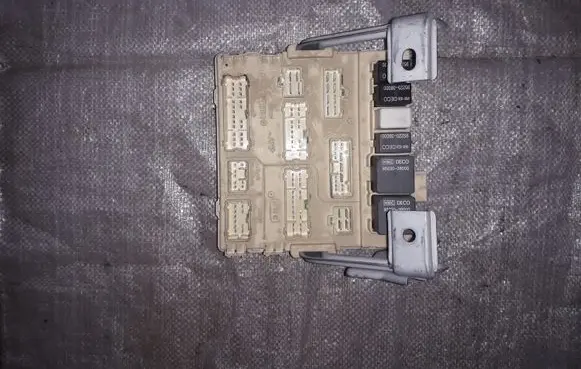Hyundai Sonata Fuse module