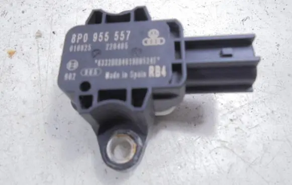 Audi A3 S3 A3 Sportback 8P Airbag control unit/module 8P0955557