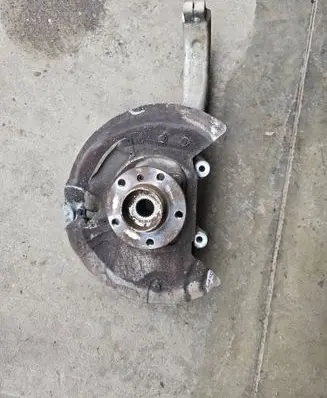 BMW X5 F15 Front wheel hub spindle knuckle 773773