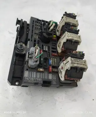 Peugeot 3008 I Fuse box set 9675877980 13077187