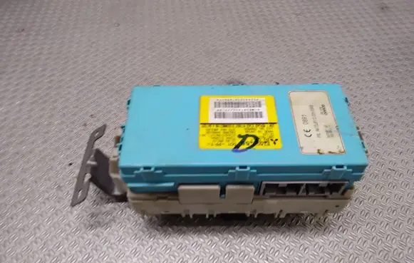Mitsubishi Grandis Fuse module 1MR587655