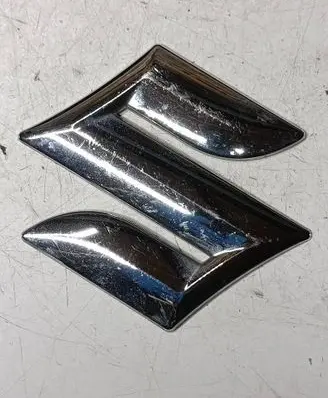 Suzuki SX4 Manufacturer badge logo/emblem 