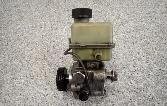 Mazda 6 Power steering pump 
