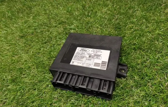Ford Mondeo MK II Comfort/convenience module 98AG15K600DA 5WK47230A
