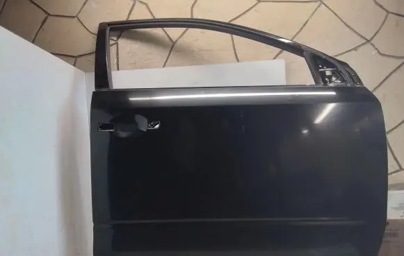 Nissan Murano Z50 Front door