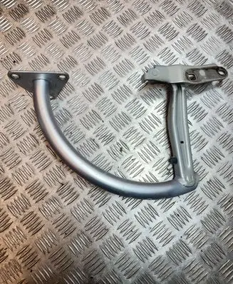 Volkswagen PASSAT B6 Tailgate/trunk/boot hinge 3C5827302