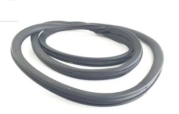 Peugeot Expert Front door rubber seal 9806514880