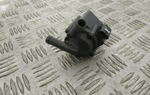 BMW 5 GT F07 Electric auxiliary coolant/water pump 7629916
