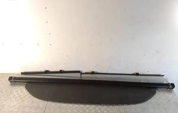Toyota RAV 4 (XA40) Parcel shelf load cover 