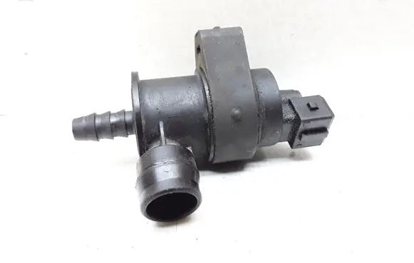 Volvo XC90 Vacuum valve 31104896