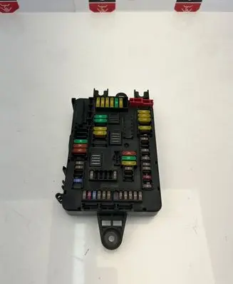 BMW 4 F36 Gran coupe Fuse module 9389070 978139 09122017