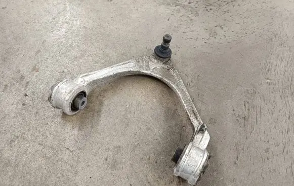 Jaguar XE Front upper control arm/wishbone GX733084
