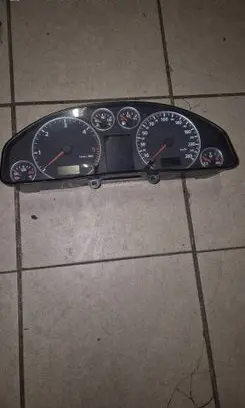 Audi A4 S4 B5 8D Speedometer (instrument cluster) 8D0920931T 110008942037