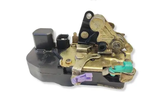 Chrysler PT Cruiser Front door lock 2911C