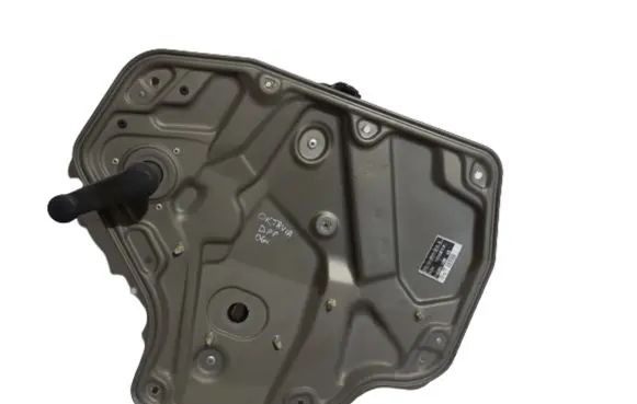 Rear door manual window regulator