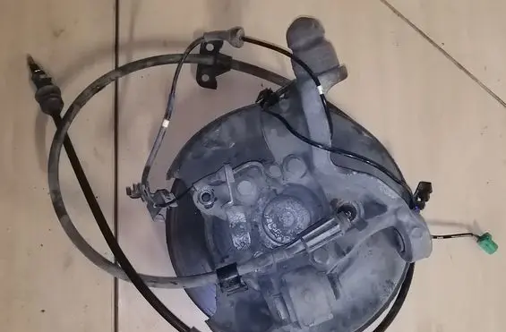 Volvo S60 Rear wheel hub spindle/knuckle 
