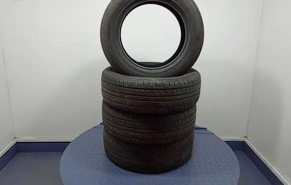 Chrysler Pacifica R17 summer tire 6953913129884