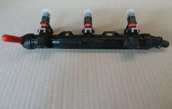 Volkswagen Golf IV Exhaust manifold 03E133319E