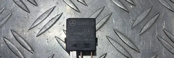 Mercedes-Benz R W251 Other relay 0025421119