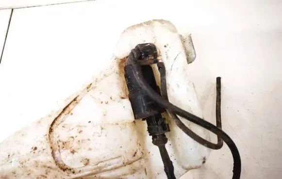 Renault Megane I Windscreen/windshield washer pump 7700821782